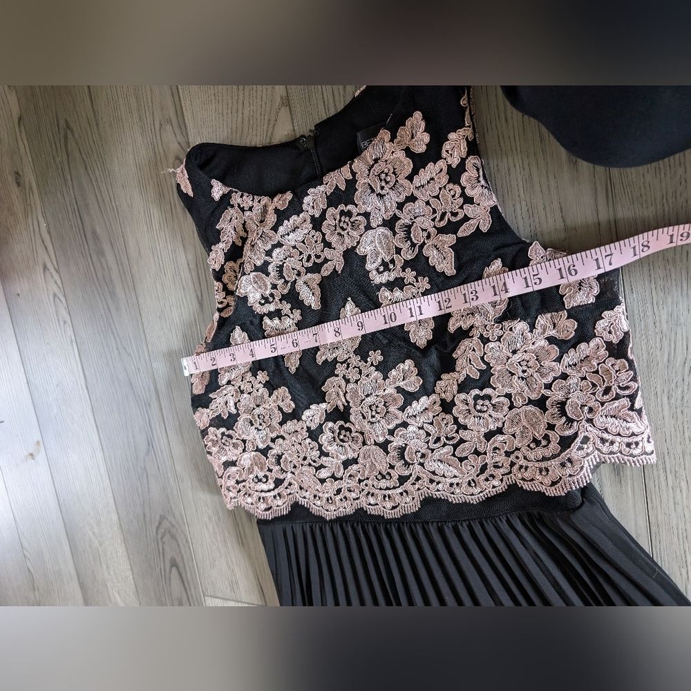 Betsy & Adam Formal Lace‎ Top Pleated Maxi Prom Dress Size 10 - Picture 6 of 7